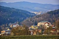 Tip na jarní výlet: Podhůřím Bílých Karpat – Z Bojkovic do Luhačovic