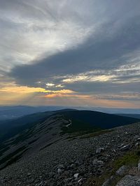 Cesta ze Sněžky do Pece