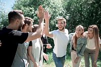 Firemní teambuilding, na který se nezapomíná: 5 nápadů, které stmelí tým a pobaví