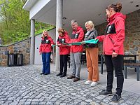 Předání nového přístřešku veřejnosti