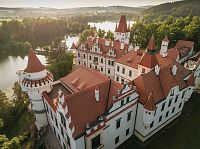 Zámek Žinkovy zve v létě do reprezentačních sálů i soukromých šlechtických komnat