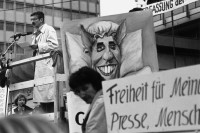 Berlin, pad zdi - historie, výroční 20 let, zdroj: DZT