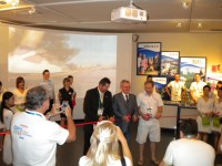 Přestřižení pásky se zúčastnil generální komisař české účasti na EXPO 2010 Pavel Stehlík, ředitel odboru marketing a externí služby CzechTourism Pavel Kosař a ředitel zastoupení CzechTourism v Číně Jiří Vávra.