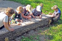 Lesy ČR v pražském Klánovickém lese rekonstruují dětská hřiště a staví též hřiště pro seniory