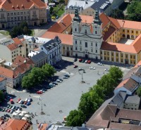 Letecký pohled na střed náměstí - Uherské Hradiště