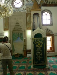V mešitě