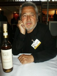 foto pana G. Dri na výstavě Víno a Destiláty 09 