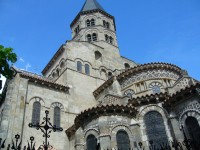 Clermont-Ferrand - Bazilika Notre-Dame-du-Port