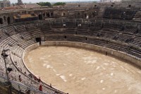 Nimes - Římský amfiteátr