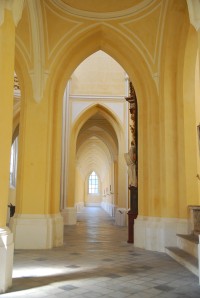 Santiniho barokní gotika v katedrále v Sedlci