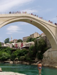 Mostar - Skokan při skoku