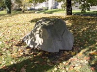 Lomový kámen