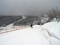 Přes lyžařský most