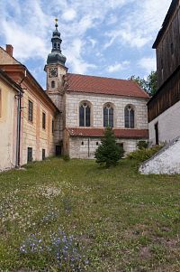 Kostel u zámku