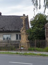 Uničov – kříž ve Šternberské ulici