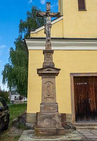 Kříž v Křemačove je z dílny J. Kubitschek Alt. moletein