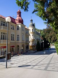 Vznosná architektura