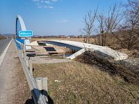 Na jaře 2025 vybetonovaná mostovka