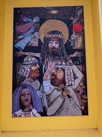 Přibíjen na kříž