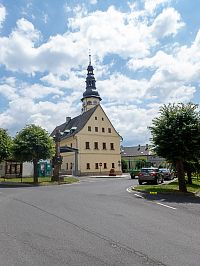 Radnice z druhé strany