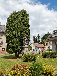 Panna Marie s malým Janem Křtitelem a Ježíškem