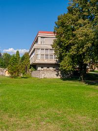 Sidonie vznikla přestavbou konferenční budovy