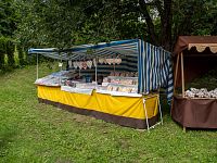 Stánky zatím bez zákazníků