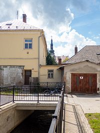 Občas Nečíz vystupuje