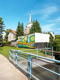 Kostel sv. Marka jen přihlíží