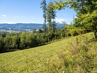 Zprvu výhledy na Králický Sněžník