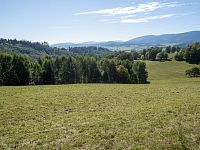 Přes Staroměstskou kotlinu k Jeřábské hornatině