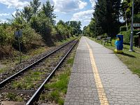 Nástupiště zastávky Hodice