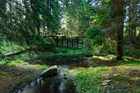 Po klause zbylo malé jezírko