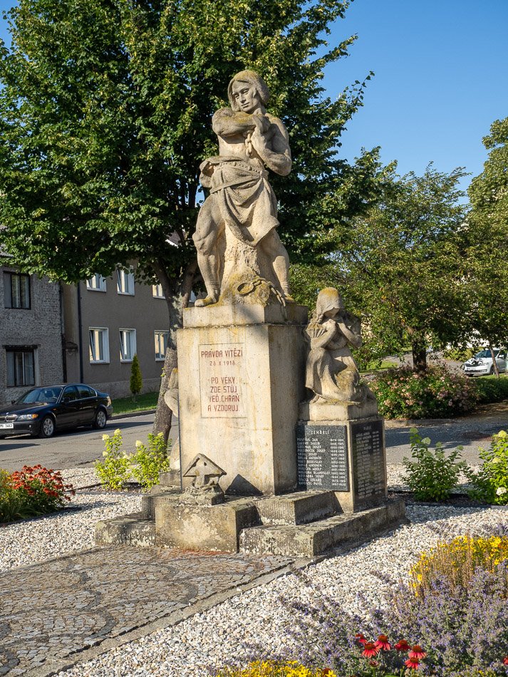 Senice na Hané – Válečný pomník