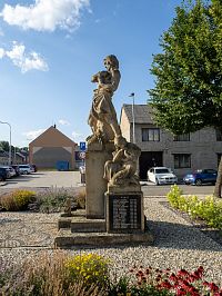 Na pravé straně jsou oběti 1914–18