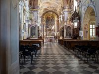 Interiér přes sklo