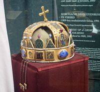 Maketa Svatoštěpánské koruny