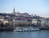 Matyášův chrám a Hilton