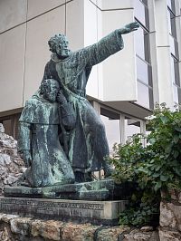 Mniši ze zrušeného kláštera