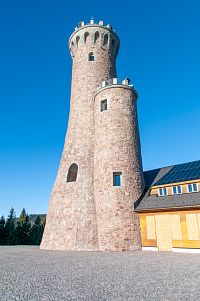 Rozhledna je v zimě zavřená