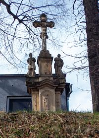 Části kříže jsou očištěné