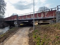 Tady správně pěšky