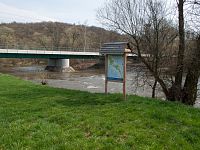 Blízká Morava pod železničním mostem