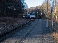 Brzy po osobním vlaku jezdí spěšné vlaky a rychlíky