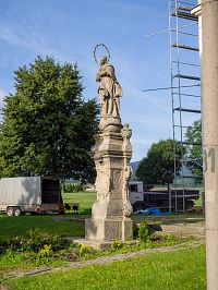 Immaculata před skorošickým svatostánkem