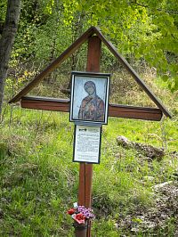 Po trase sjou připomínky na historická místa a události
