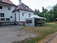 Stan pro kapelu, kterou jsem neviděl