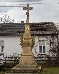 Kříž prošel nedávnou opravou