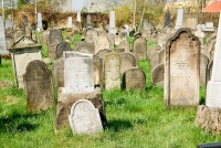 Židovský hřbitov Holešov náhrobky
