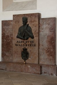 Hrob Albrechta z Valdštejna
